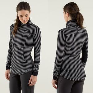 Lululemon Base Runner 1/2 Zip Parallel Stripe 8